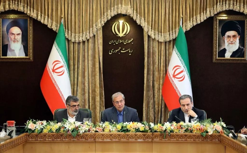 伊朗政府7日在德黑兰举行新闻发布会，宣布将突破伊核协议对浓缩铀丰度的限制