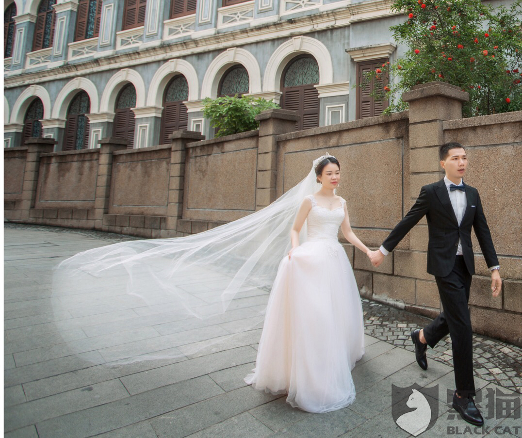 婚纱照不满意怎么投诉_不满意图片(3)