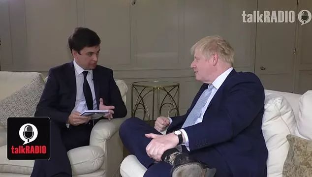这个可能马上要当英国首相的男人 几天不换袜子？