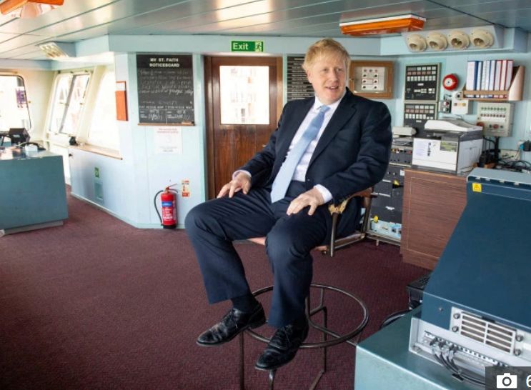 这个可能马上要当英国首相的男人 几天不换袜子？