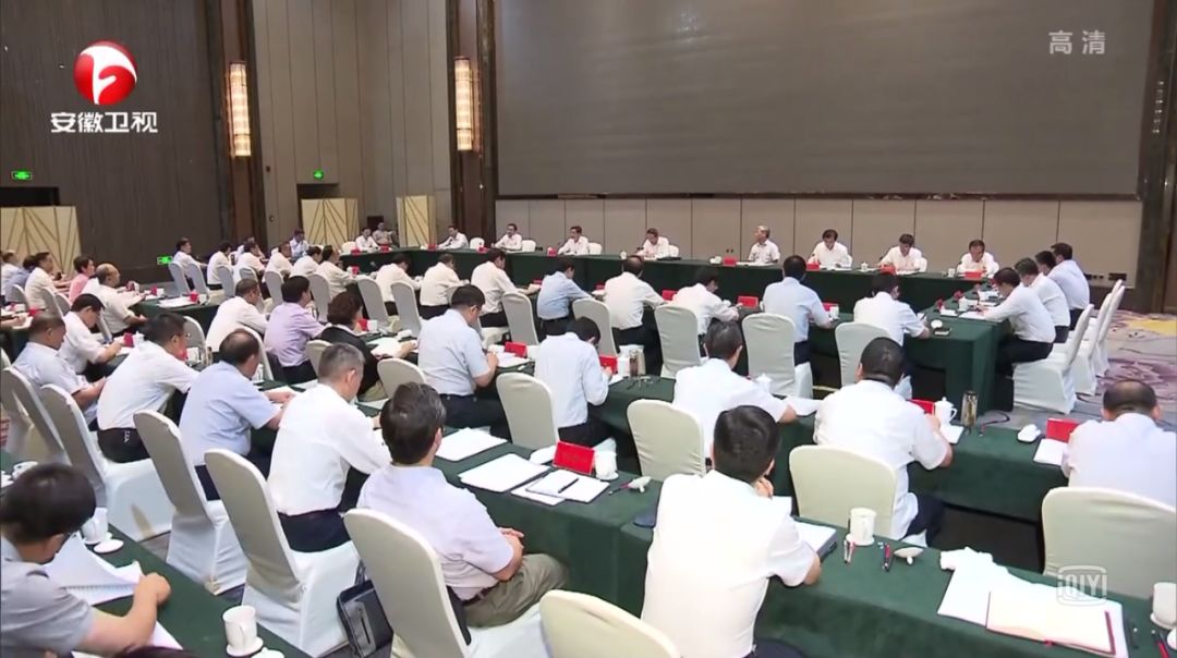扶贫搞形式主义?省委书记去了“刷白墙”发生地