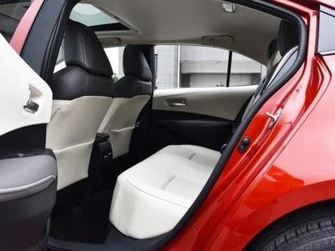 速递!新鲜的“10-15万三厢车“资讯全在这，看我就够了