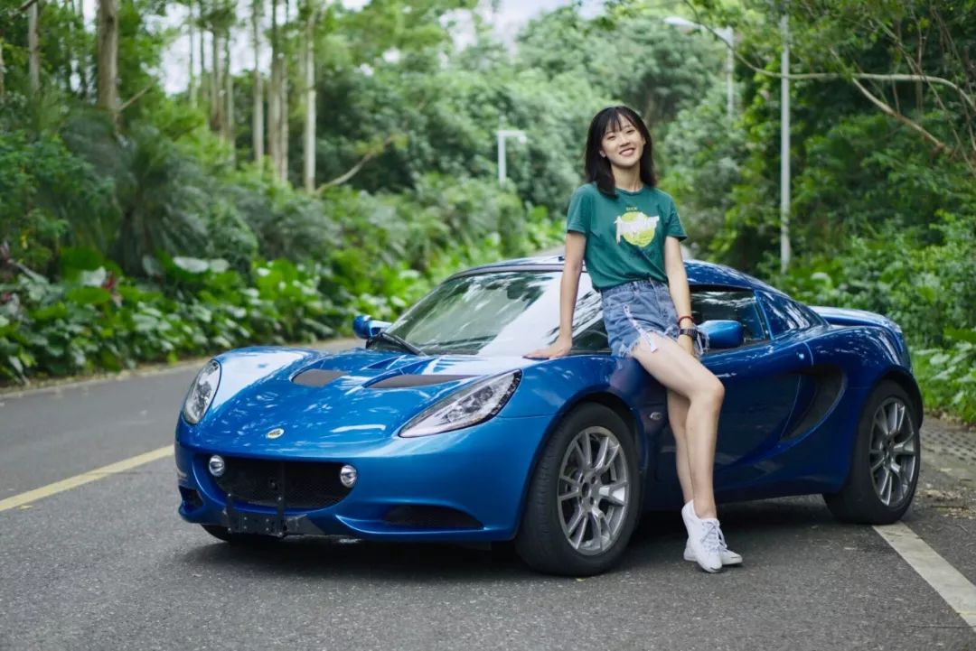 女朋友:“要不卖车,要不我滚!”