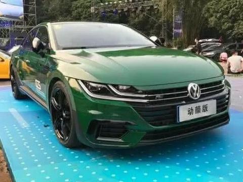 偶遇一台群众CC动颜版，帅的乌烟瘴气，车友：不火算我输