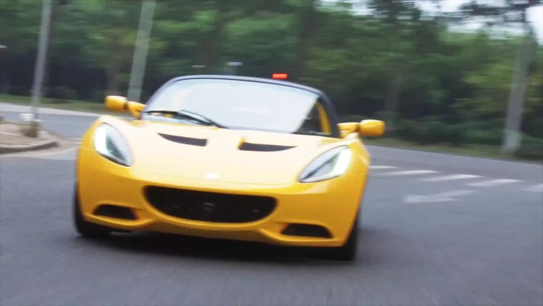 女朋友:“要不卖车,要不我滚!”