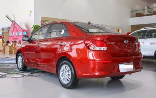 起亚焕驰,家庭代步的小型车,外观年轻