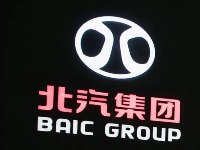 挽救销量靠“换标”,北汽这回开窍了