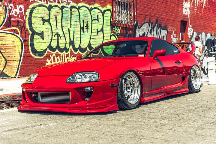 改装1993年红色丰田Supra Mk4 发烧友的经典收藏之作