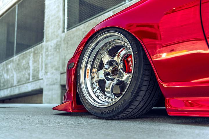 改装1993年红色丰田Supra Mk4 发烧友的经典收藏之作