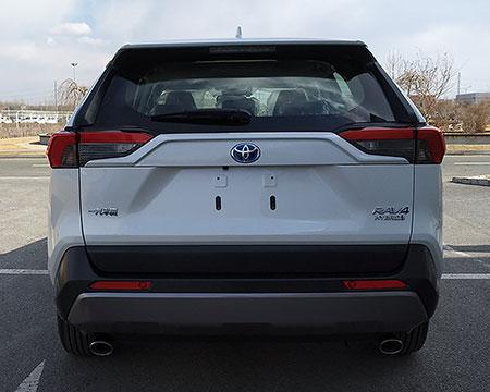 一汽丰田全新RAV4申报图曝光,油耗低至4.6L,“硬汉”也很居家