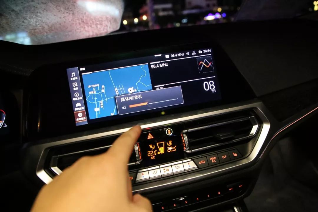 上半年“最热门”的换代新车,轴距近3米!奔驰、奥迪小心了!