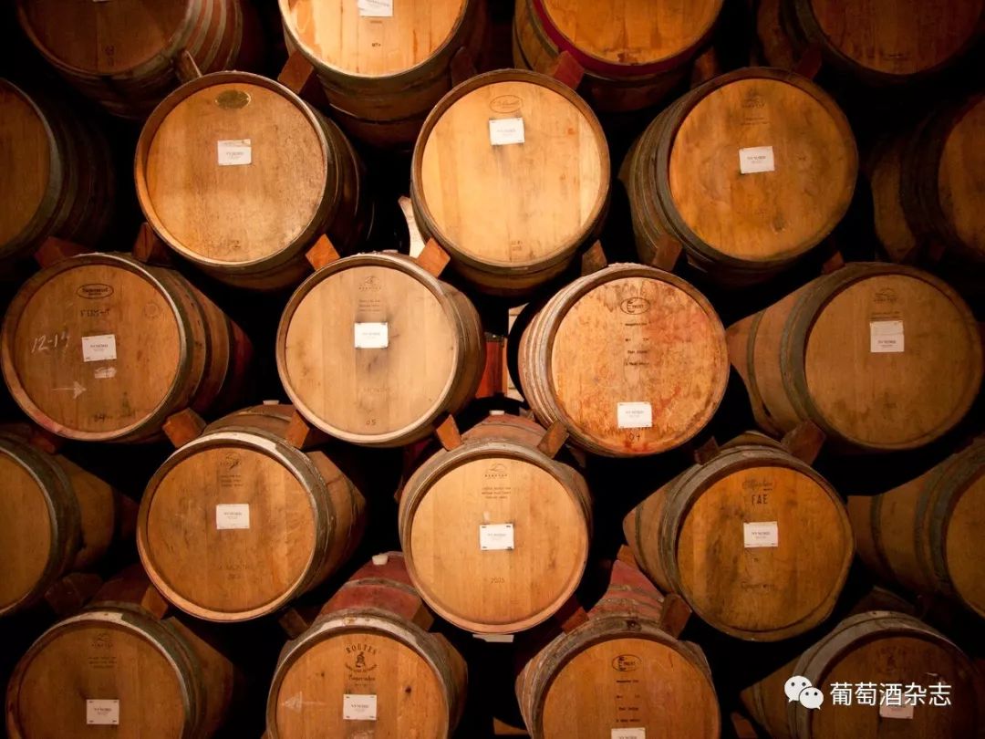 经过橡木桶陈年的葡萄酒品质就会更好吗