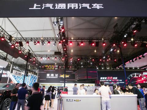 最新最全的“30-50万中型三厢车“资讯都在这里，不容错过