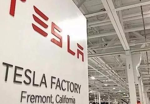 想知道“30-50万美系三厢车“最近有什么新消息么，都在这里了