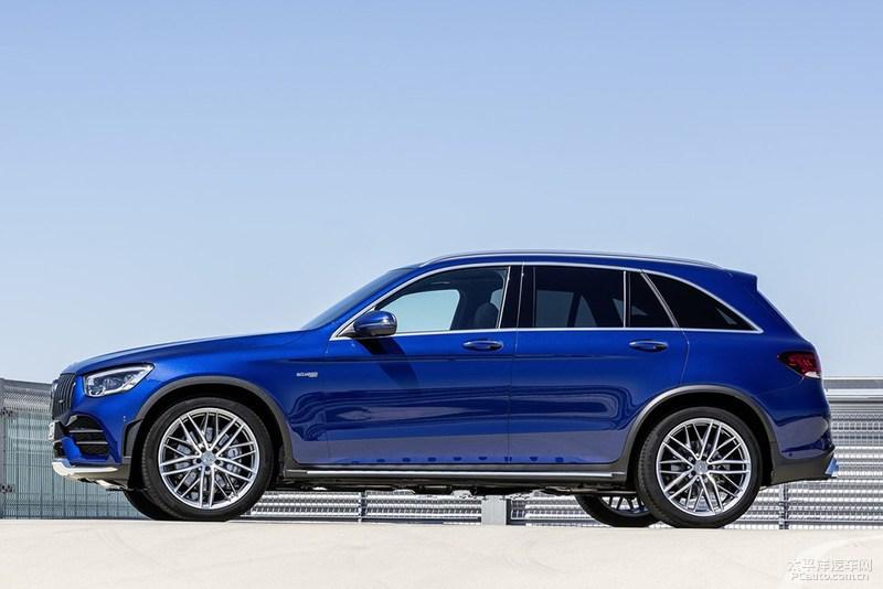 新款梅赛德斯-AMG GLC43官图发布,动力小幅提升
