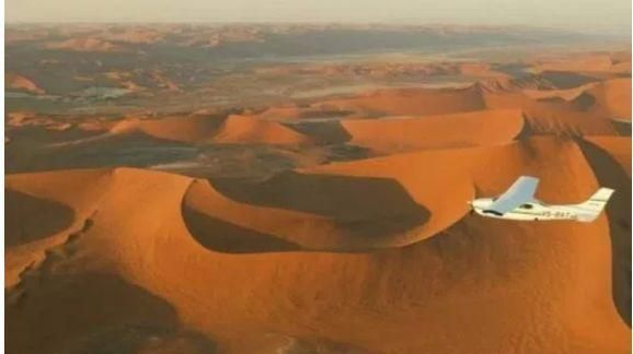 世界沙漠排行_全球排名前十的沙漠,中国拥有两个,第一名面积达900万平方公里(2)