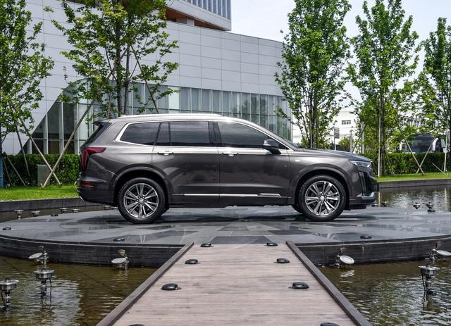 凯迪拉克XT6售价41.97万起,网友说等一年后降价?