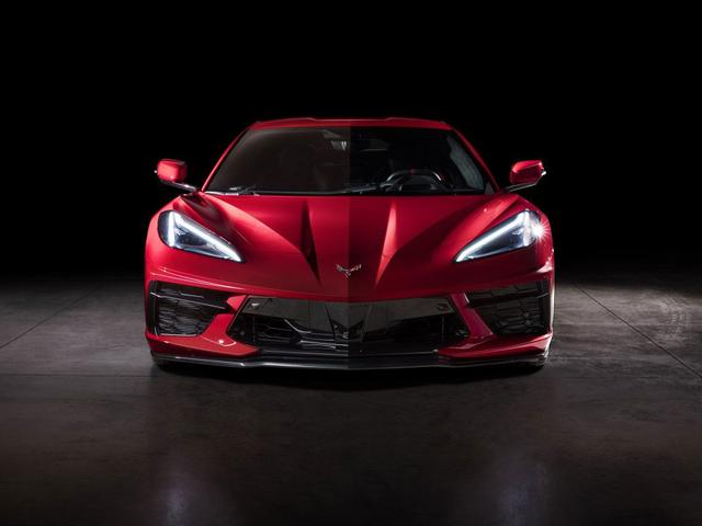 全新一代科尔维特C8发布 搭载6.2L V8发动机
