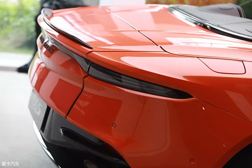 376.80万/年底交付,阿斯顿·马丁DBS Superleggera Volante驾到!