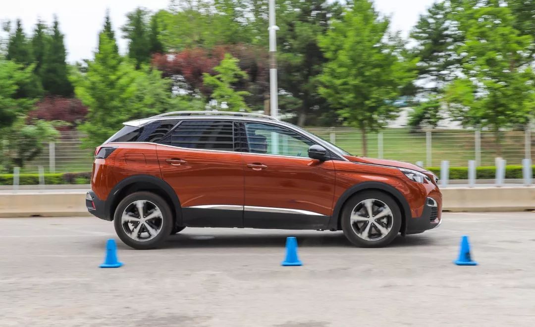 20万级合资大空间SUV,造型漂亮,百公里加速仅需8.53秒!