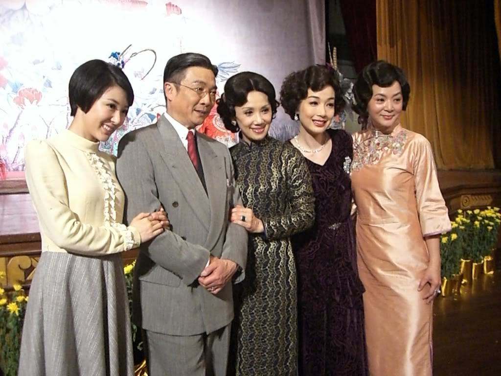 《名媛望族》:四姨太顺天应势,最终成为唯一陪伴老爷的女人