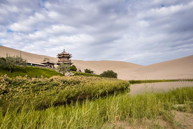 敦煌试驾全新远景X3，传奇之地续写“新传奇”