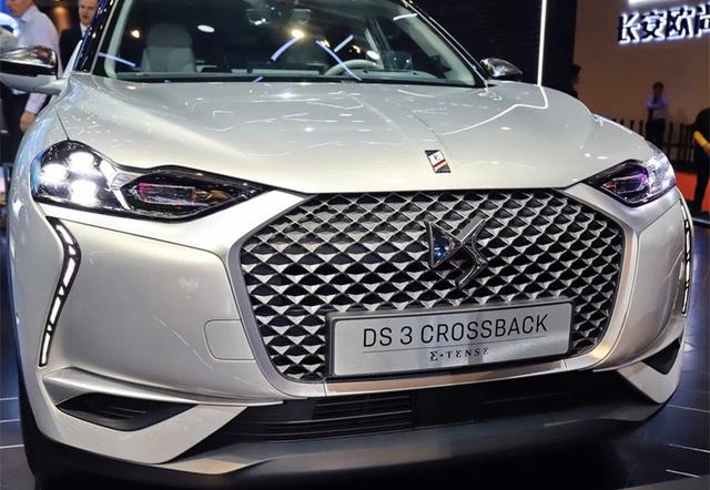 法系也爆发!全新“SUV”亮相,比Q3好看,续航430km,仅28万