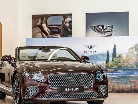 宾利庆祝建厂100周年，推出两款纪念车，其中敞篷车型首次发售