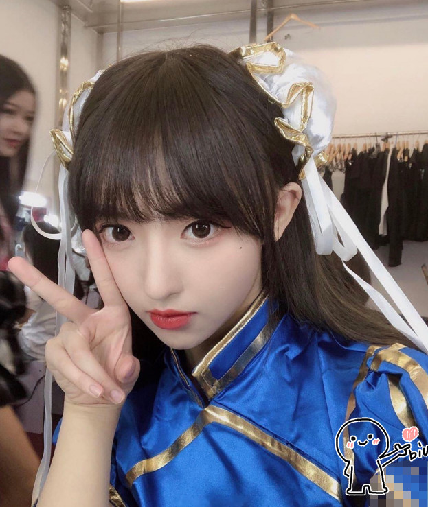 snh48成员房蕾更新ins晒cos春丽照片意外撞脸程潇