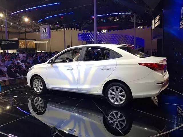 预算5万就买它,最帅国民车:油耗低至5.2L,还带自动启停