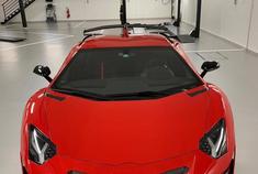 兰博基尼 Aventador SVJ
黄色的还是好看。