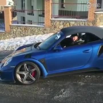 保时捷Stinger gtr 敞篷真漂亮！