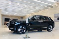 库里南 5座 
黑红
含税售价:6X8万