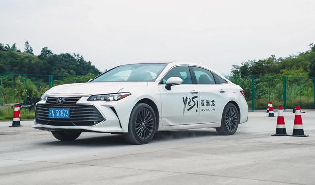十问亚洲龙:B级车价格享C级车,迈腾君越凯美瑞会慌吗