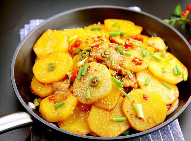 土豆冻了还能吃吗 土豆营养价值与重量估算