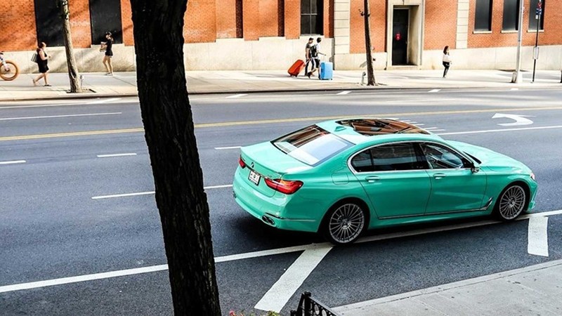 Alpina B7薄荷绿涂装车型图片曝光,极具少女心