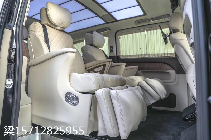 2019款进口奔驰V250迈巴赫平顶商务车,商务之星全国最低价!