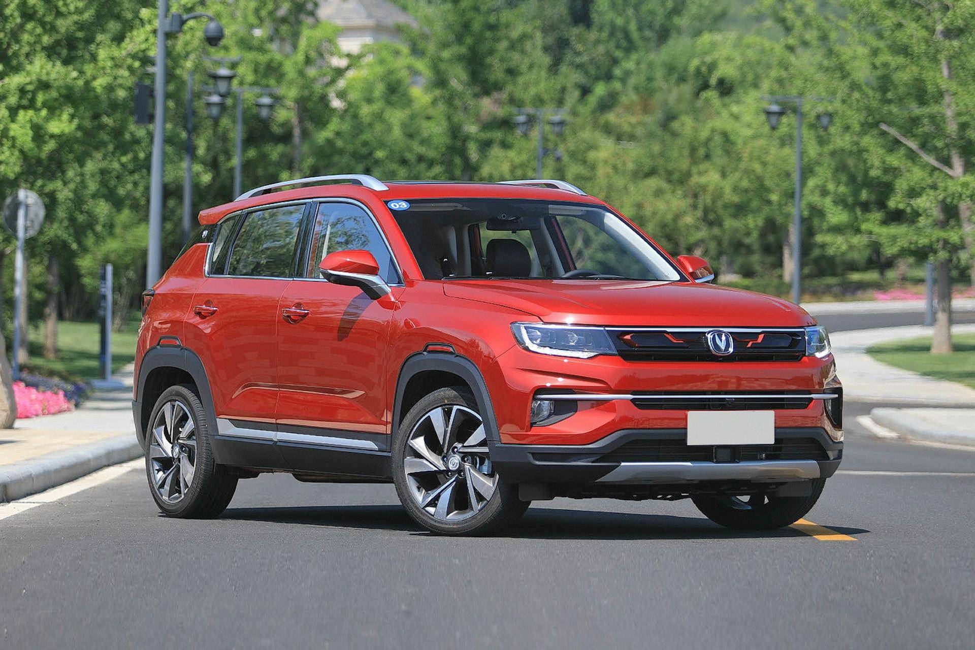 最接近宝骏的小型SUV，德系般高颜值，9万级1.4T入门就是高配