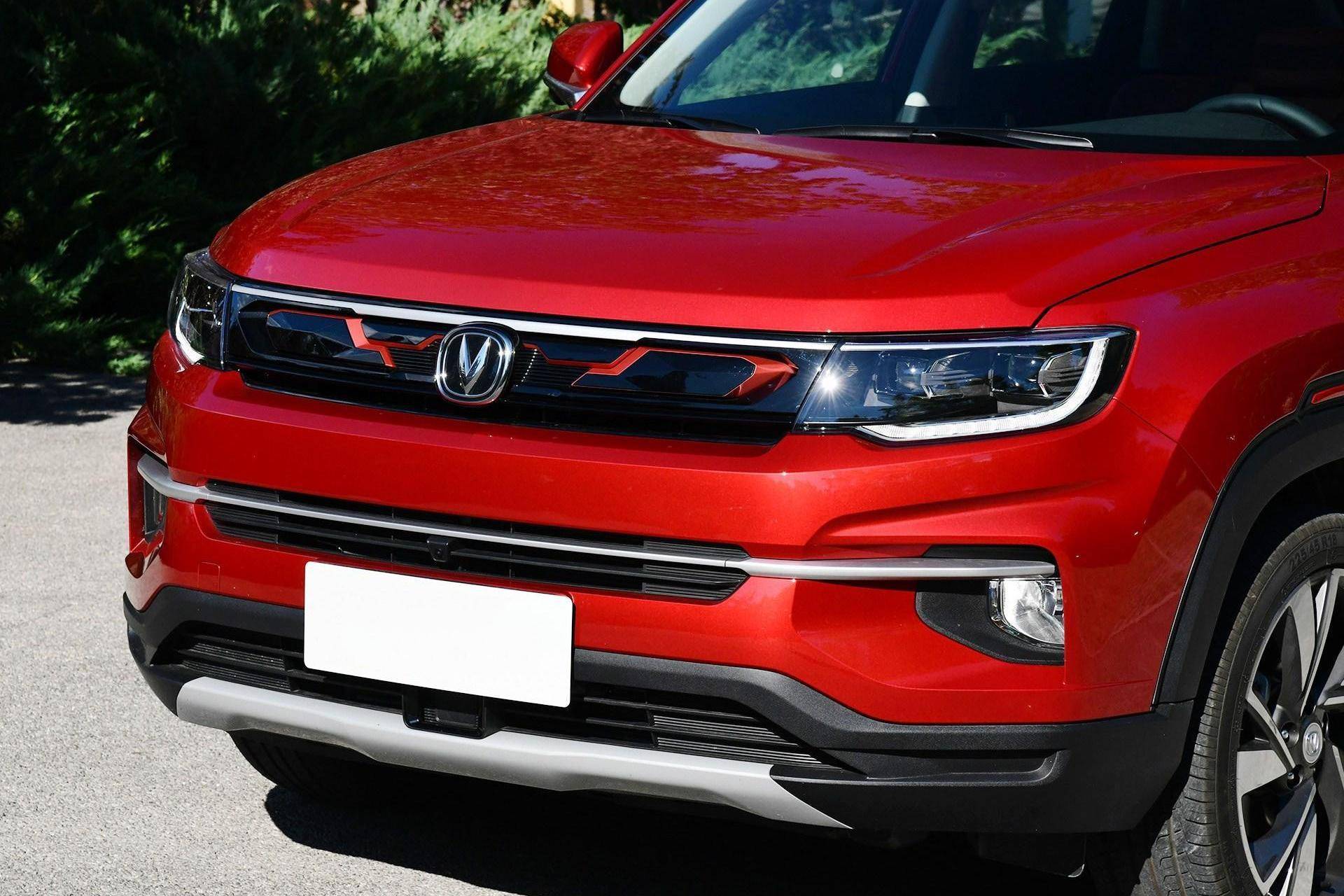 最接近宝骏的小型SUV,德系般高颜值,9万级1.4T入门就是高配