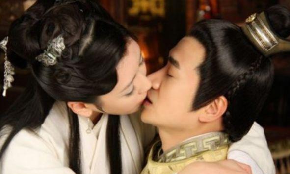 3年前的这部剧才算是美女如云，张檬、郑爽、吴谨言在剧中演配角