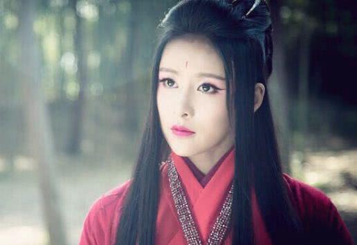 3年前的这部剧才算是美女如云，张檬、郑爽、吴谨言在剧中演配角