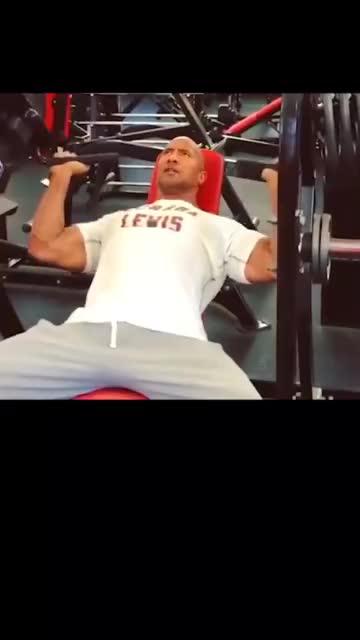 汽车视频：普拉多 有点尴尬了哦