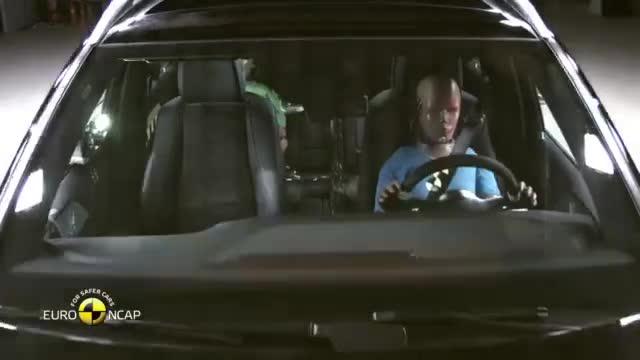 超级红人节2019年奔驰GLE安全SUV碰撞测试?