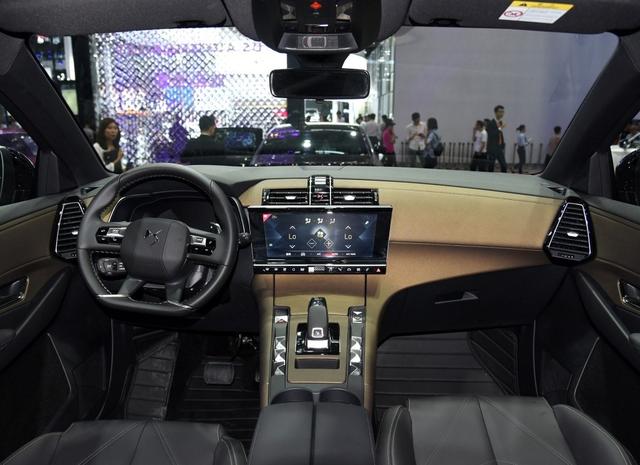 纯正法系车DS7入门价21万,1.6T就215匹+8AT,国六B排放
