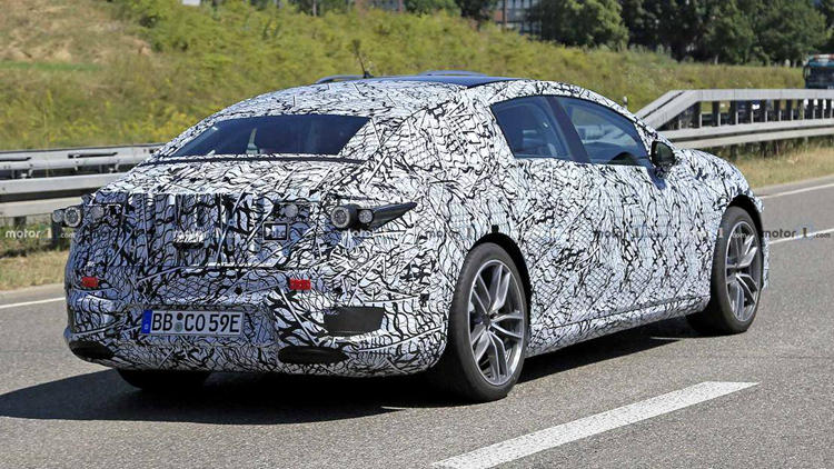 奔驰纯电动旗舰EQS路试谍照曝光 竞品锁定特斯拉Model S