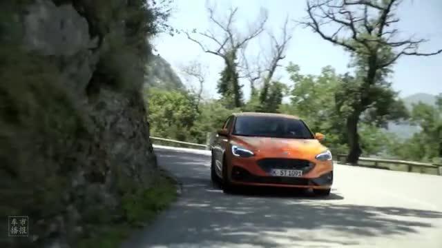 2020款 福特 福克斯 ST 狂怒橙