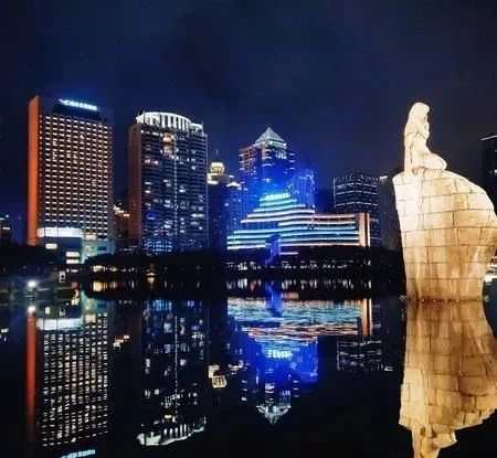 厦门这条海景地铁！美哭了！