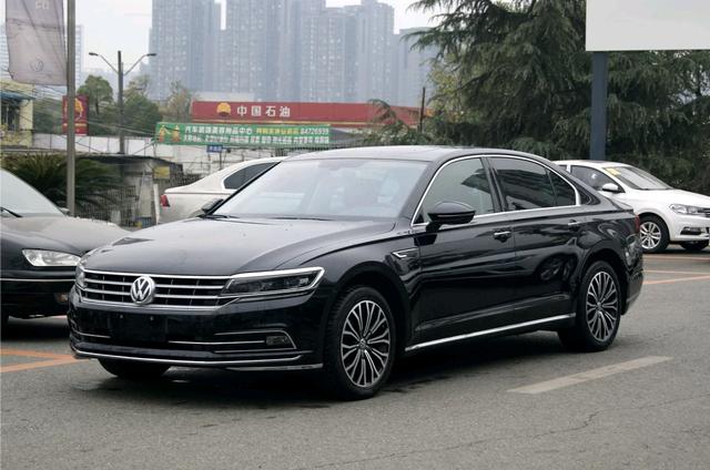 动力完胜奥迪A6L,现跌至27万,买高性价比中大型豪车推荐这款