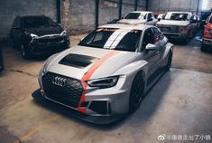 奥迪RS3：硬核跑者！舍我其谁！