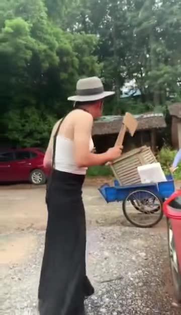 保时捷硬广告啊  孙夫人玩大了！